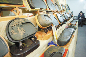 翰墨流芳 匠心傳承——工藝美術(shù)品收藏品交易博覽會(huì)昨日徐開幕引關(guān)注